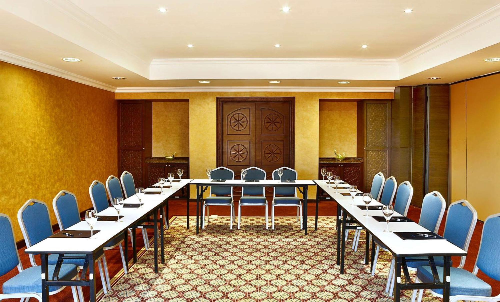 Hilton Alexandria King'S Ranch Hotel Кинг Мариут Екстериор снимка Meeting room