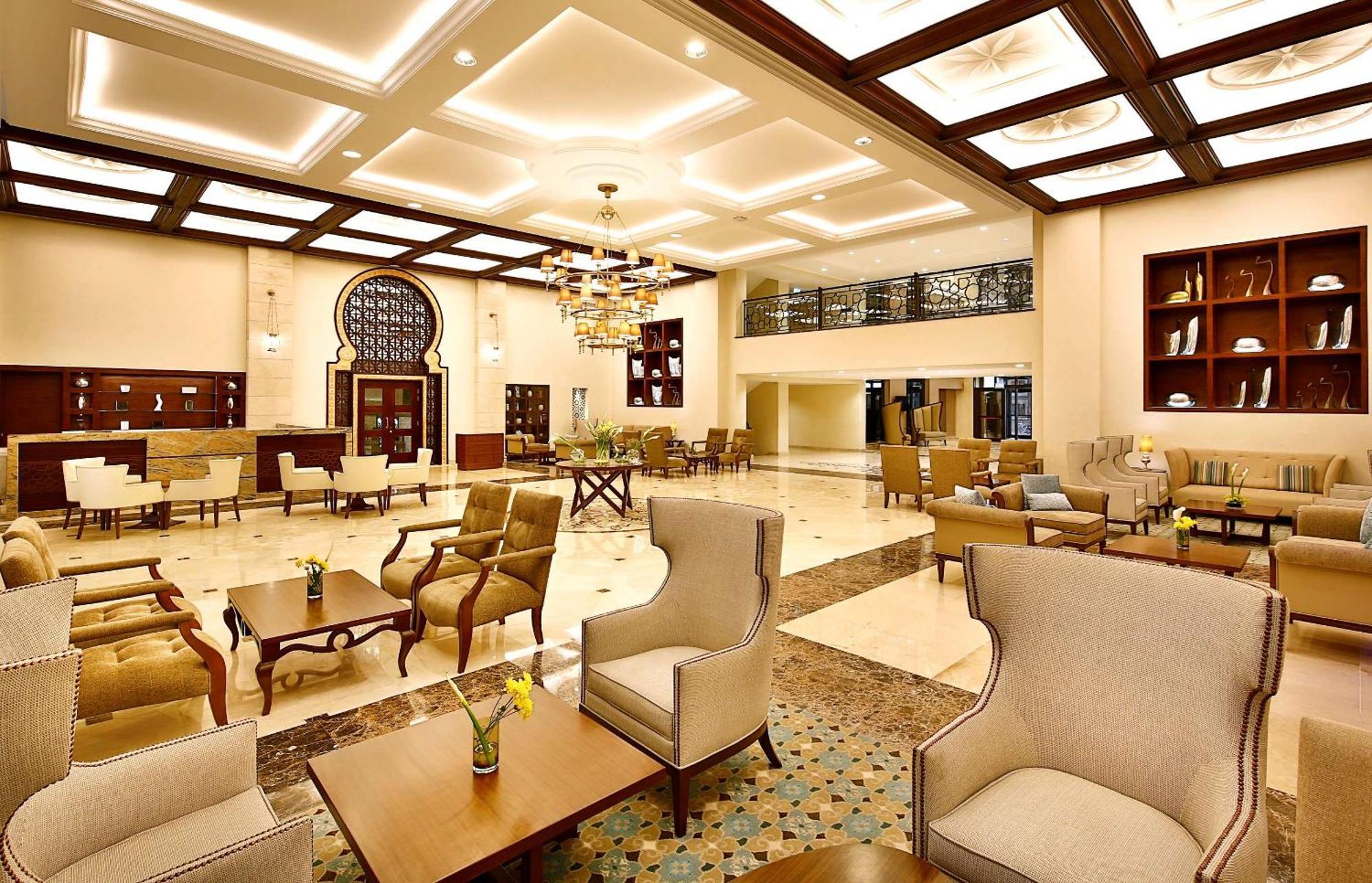 Hilton Alexandria King'S Ranch Hotel Кинг Мариут Екстериор снимка The lobby of the hotel